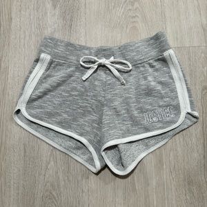 kids justice logo grey white sweat shorts